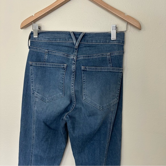 VERONICA BEARD Sheridan Exaggerated Classic Blue Flared Women's Jeans - Picture 7 of 9